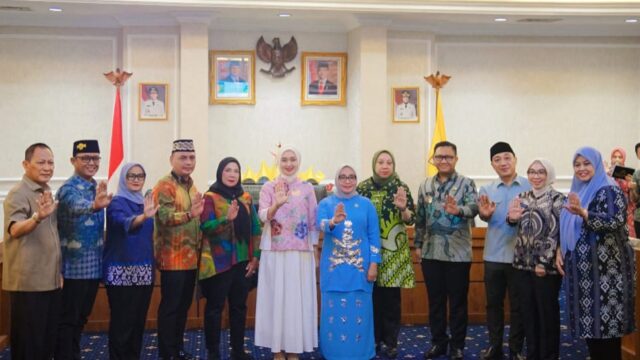 Bupati Way Kanan hadiri Penandatanganan Komitmen Pengarusutamaan Gender dan Perlindungan Anak